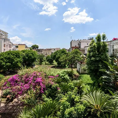 Calata San Francesco 29 Hotel Nápoles