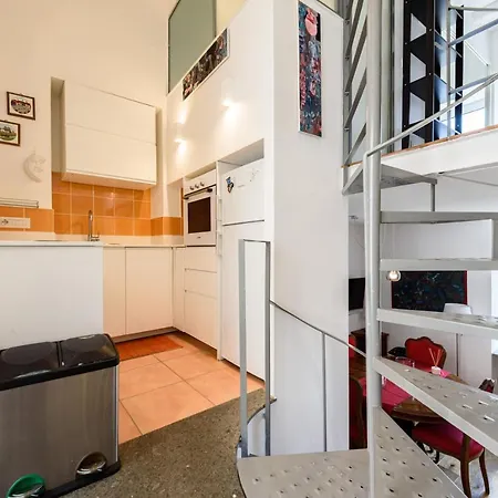 Calata San Francesco 29 * Nápoles